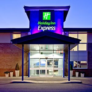 Holiday Inn Express Shrewsbury By Ihg